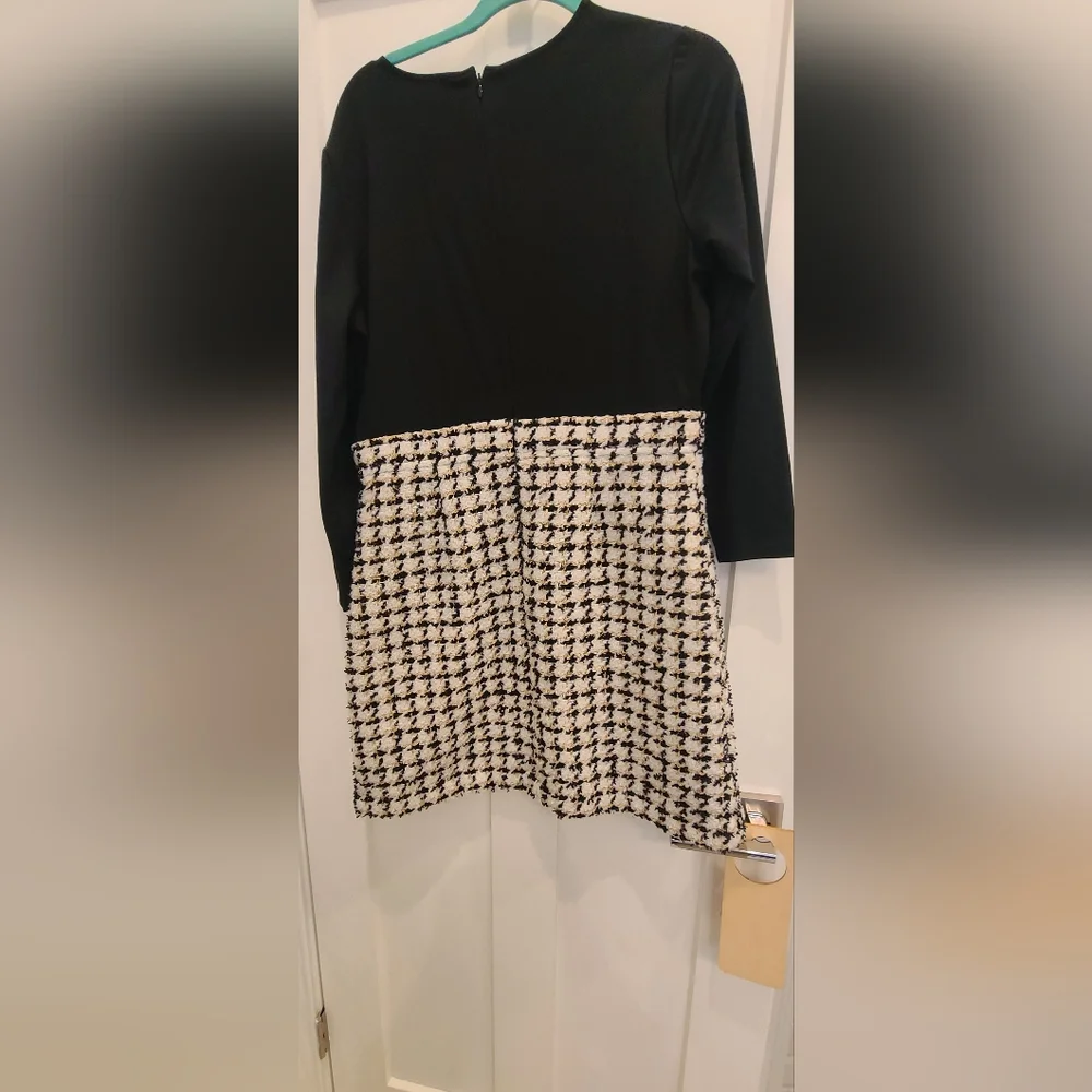 Ann Taylor Black and White Long Sleeve Dress With Tweed Skirt NWT - Picture 2 of 3